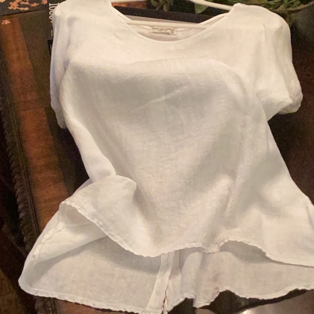Elegant White Women's Tunic Top